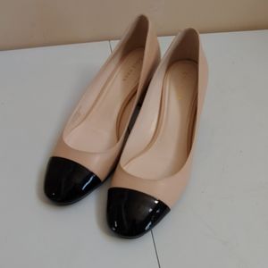 Cole Haan 6.5 Beige Black Patent Pump Block Heel